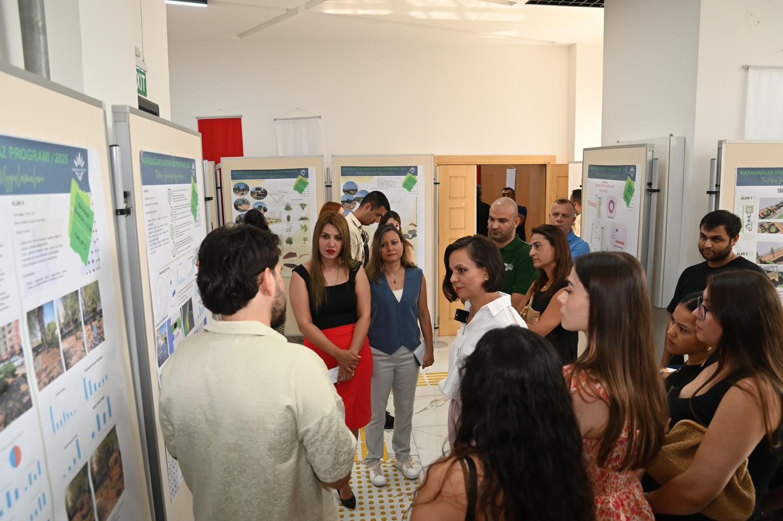 Karabağlar Akademi İlk Mezunlarını Verdi