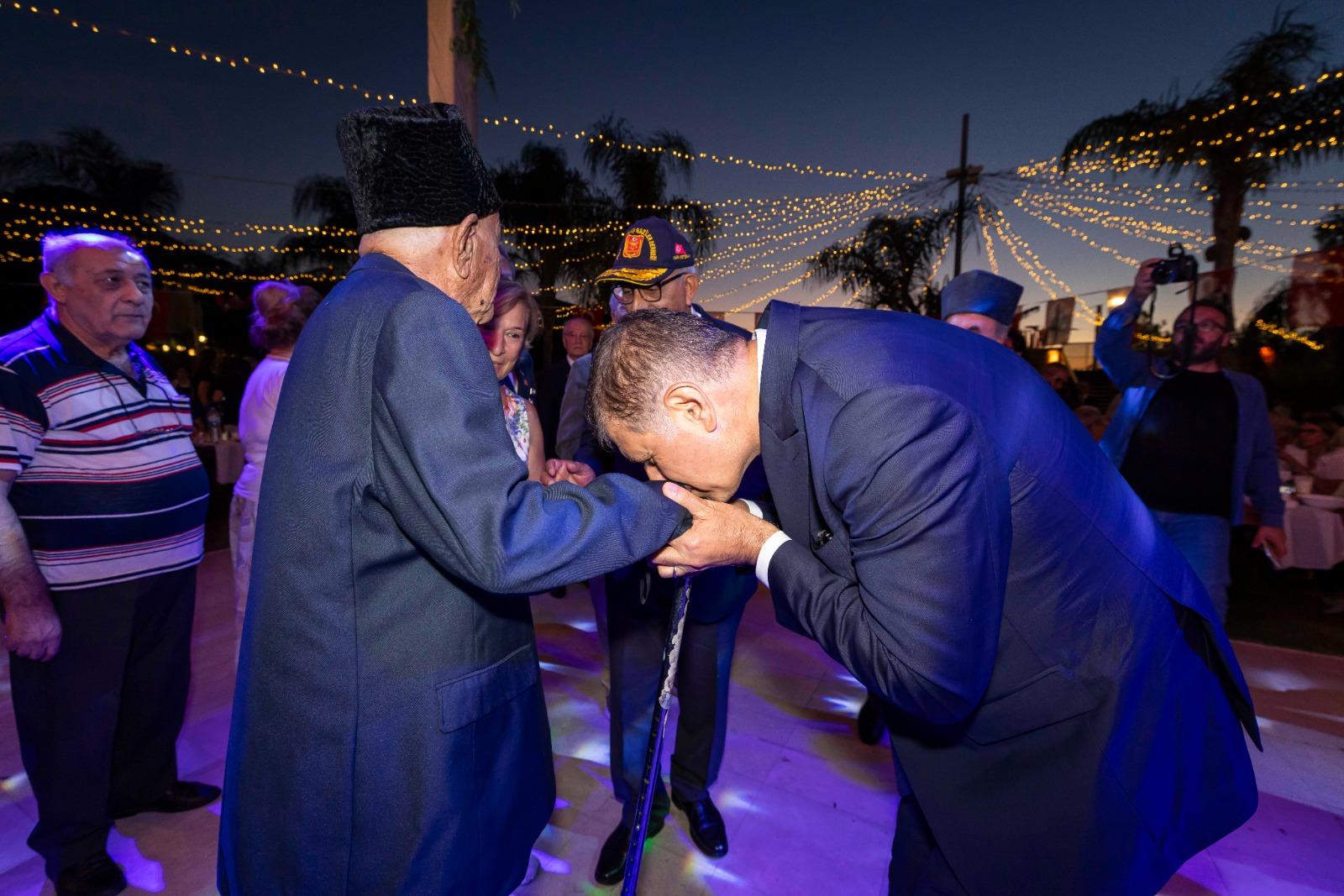 Tugay: Gazilerimiz her gün el üstünde tutulmayı hak ediyor