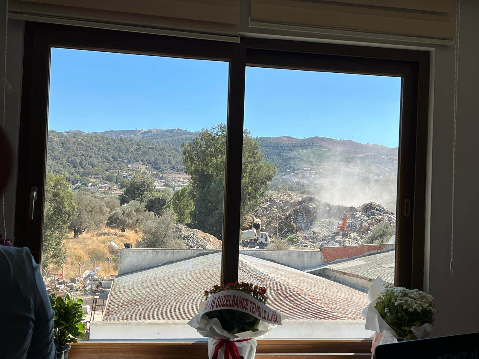 Kaymakam Ziyaretinde İzmir’in Çöp Gerçeği