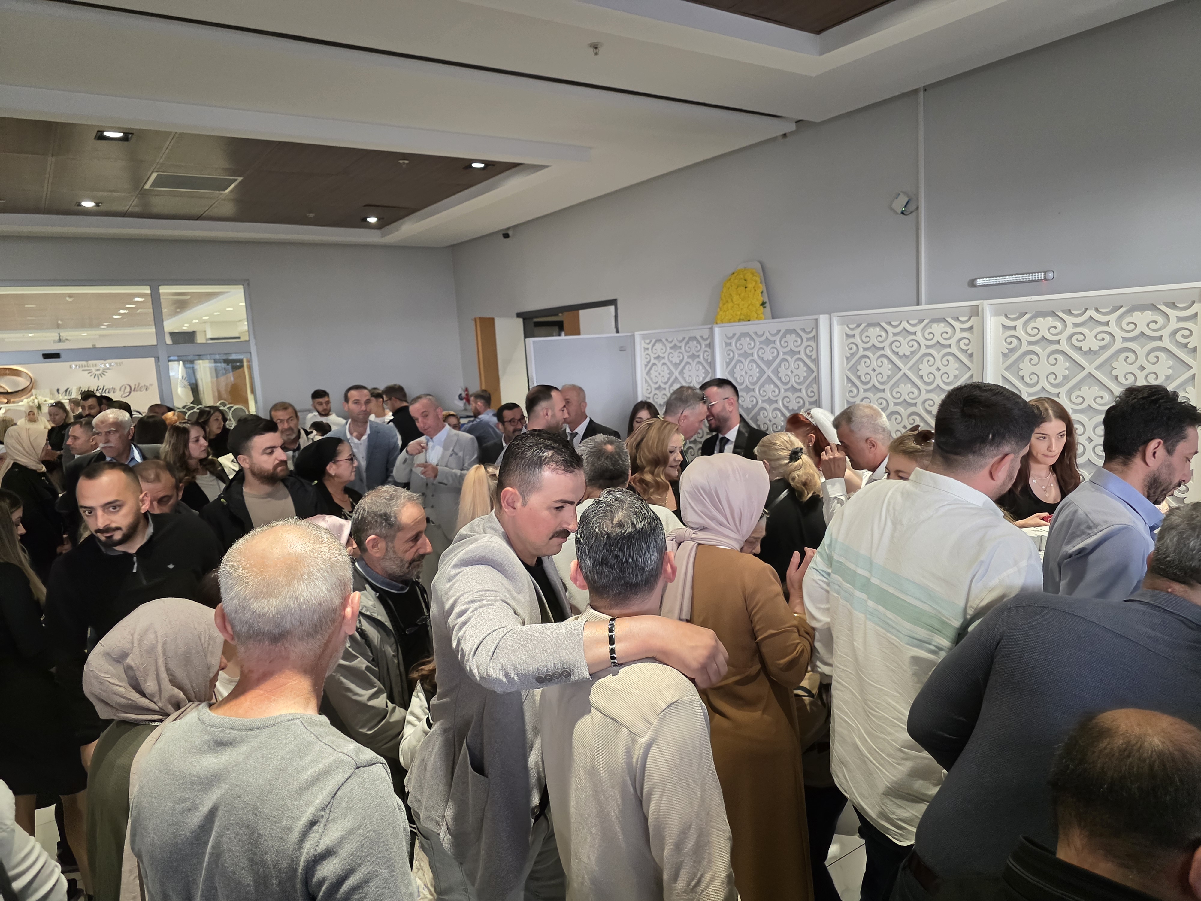 İrem Albayram ile Mertcan Sevinç dünya evine girdi