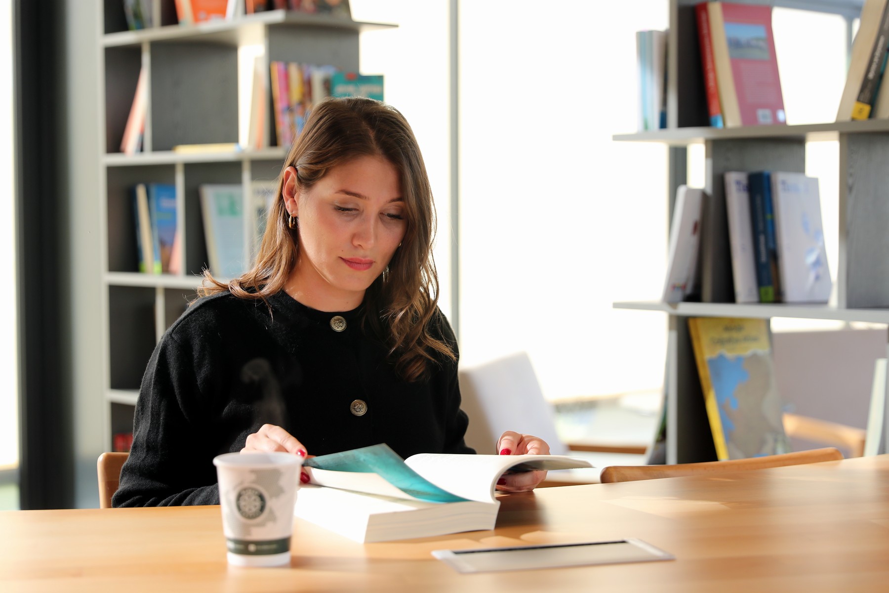 ALBEST Meydan Kafe, Bir Ayda 37 Bin Ziyaretçi Ağırladı