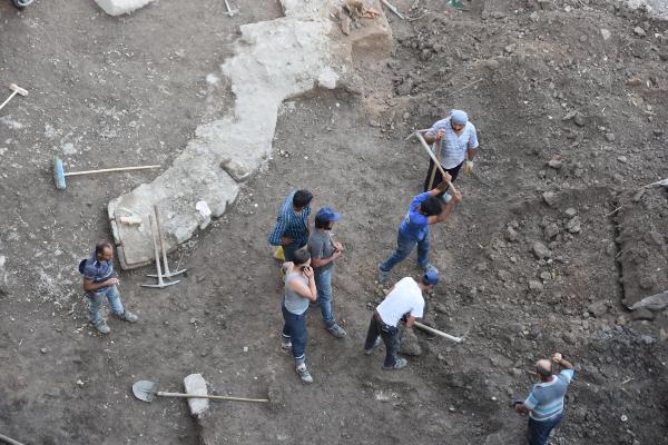 İnşaat temelinden Roma dönemine ait kalıntılar çıktı