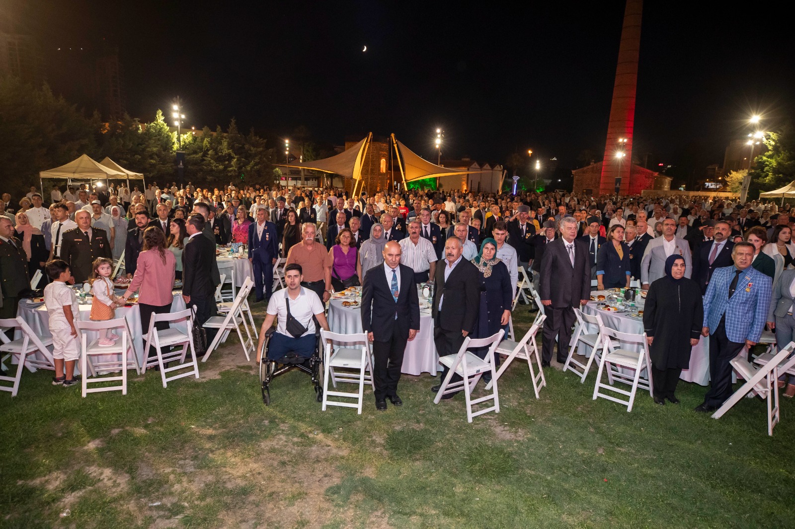 Başkan Tunç Soyer şehit yakınları ve gazilerle buluştu