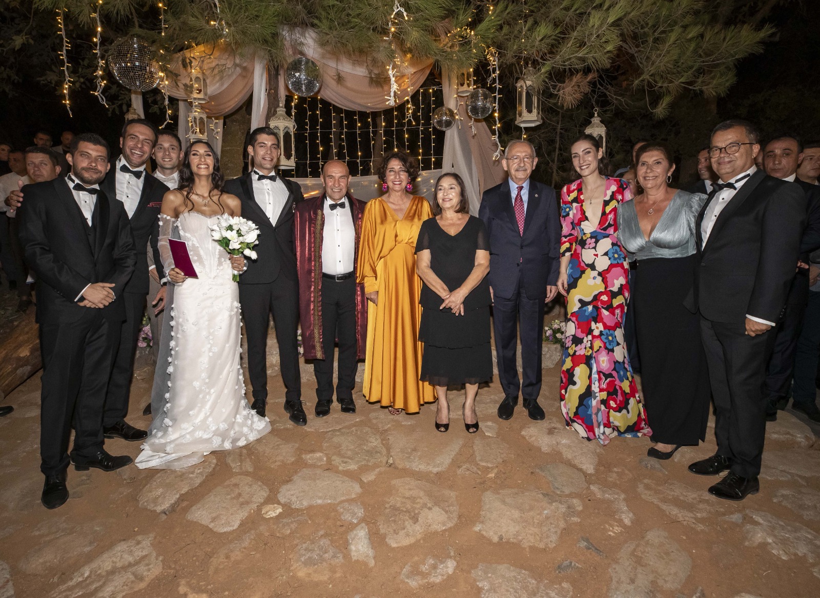 Soyer kızının nikahını kıydı, Kılıçdaroğlu şahit oldu