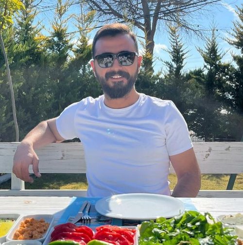 Markette 'omuz atma' tartışmasında öldürülen gencin sevgilisi o anları anlattı