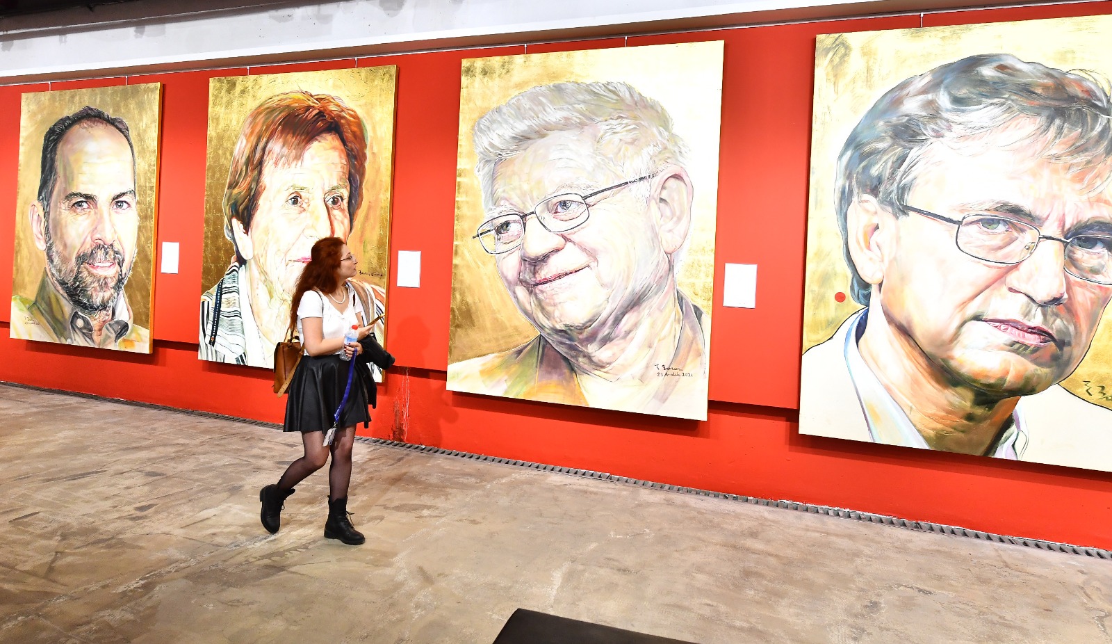 “Atatürk: İz Bırakan İlkler Dev Portreler” sergisi açıldı