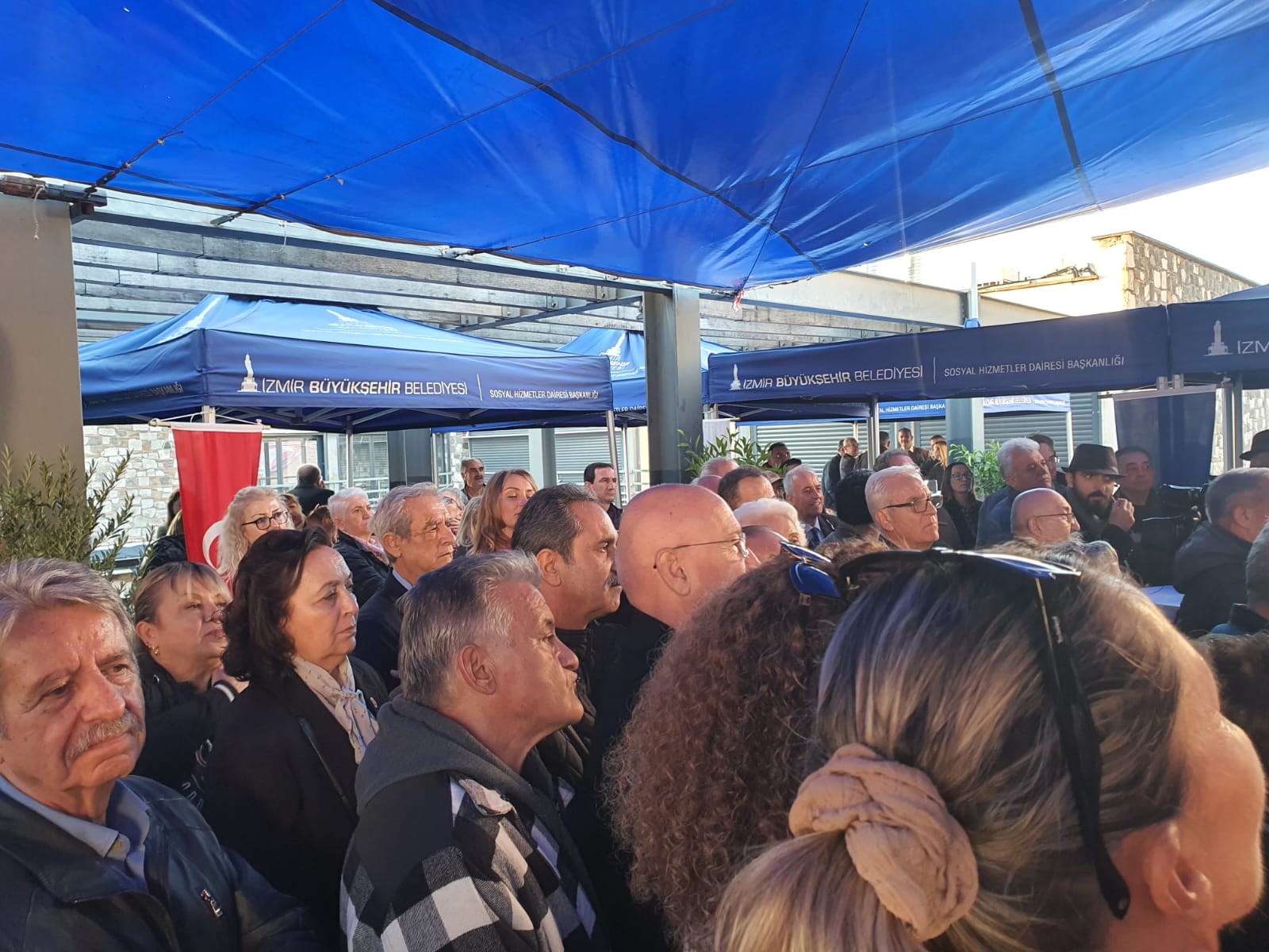 Başkan Soyer, 2023 yılında Türkiye'de en iyi 3., Ege Bölgesi'nde en iyi 1. Büyükşehir Belediye Başkanı seçildi!