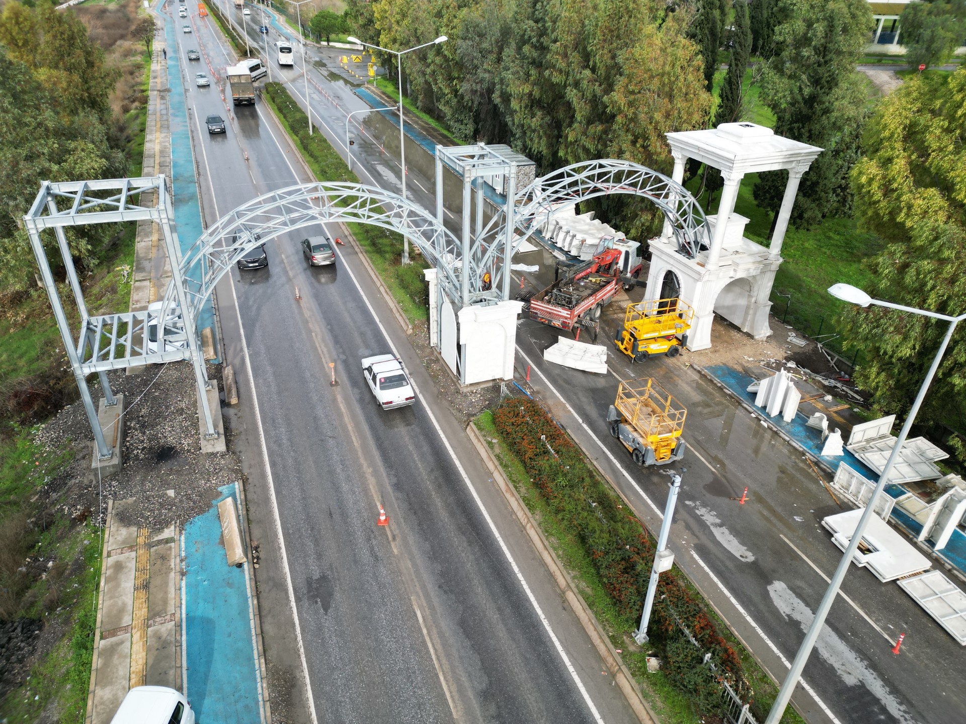 MENEMEN’E ‘TAK’LAR ÇOK YAKIŞACAK