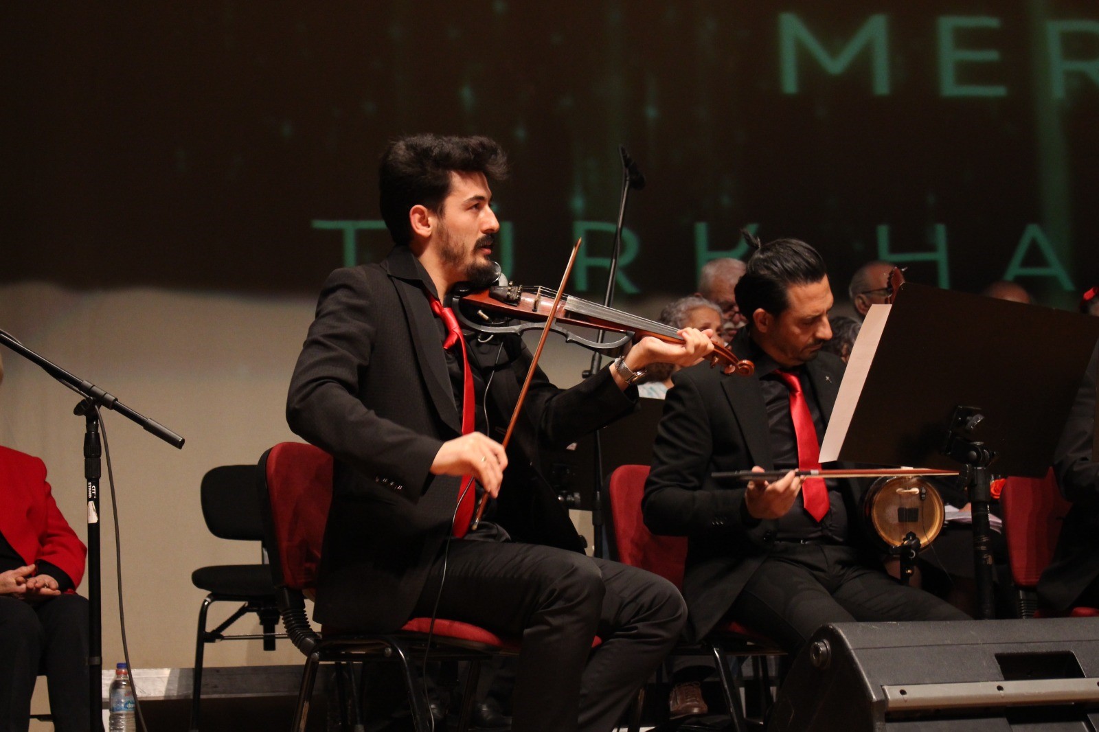 Karşıyakalı Bilge Çınarlar’dan Anadolu Türküleri Konseri