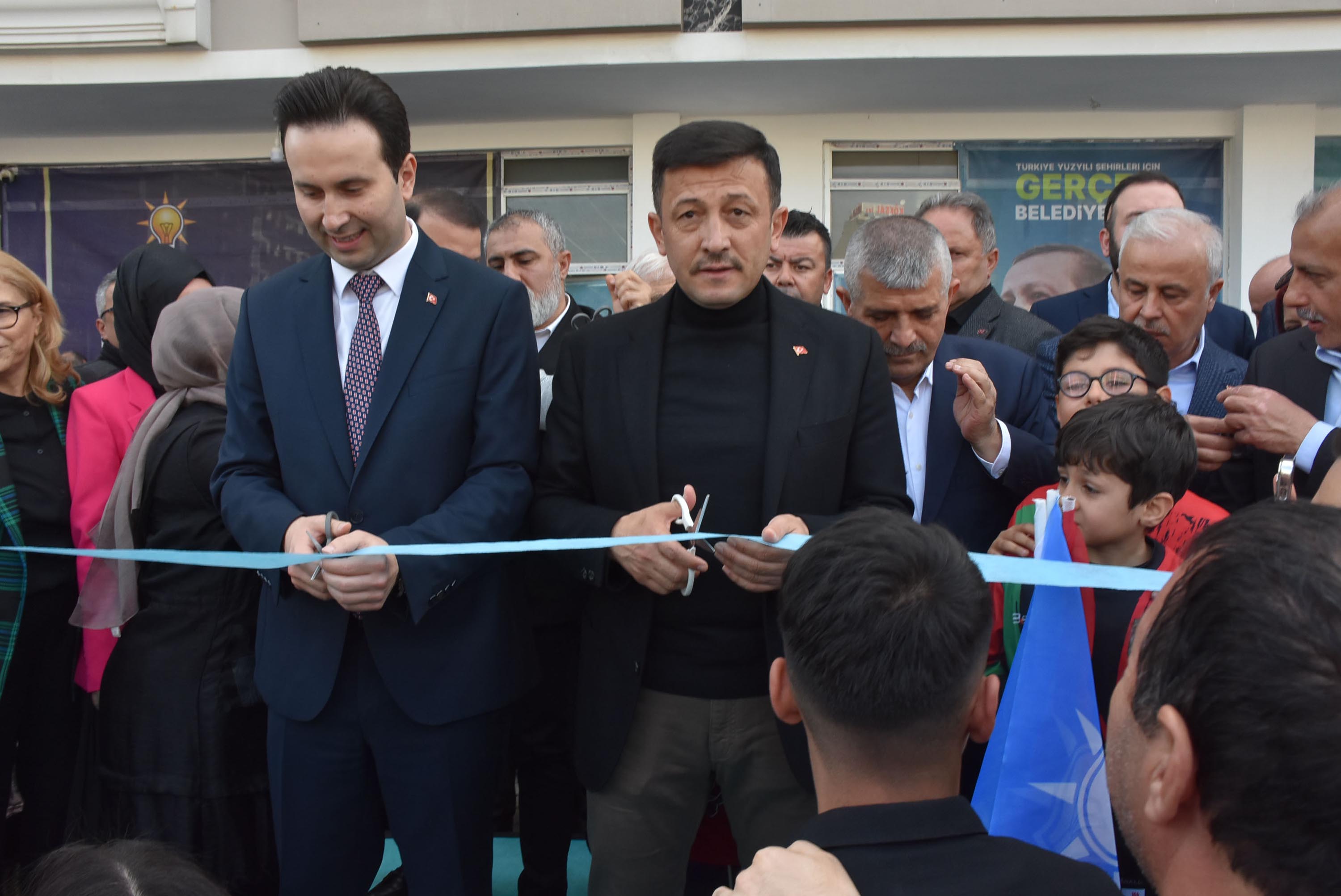 Başkan Adayı Dağ: “Turkuaz bir körfez göreceğimiz İzmir'i vaat ediyorum”