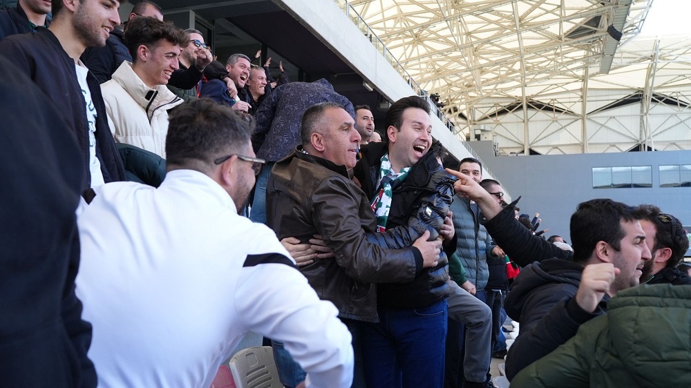 Karşıyaka Belediye Başkan Adayı Çiftçioğlu: Kendi stadımızda Kaf Kaf çekeceğiz