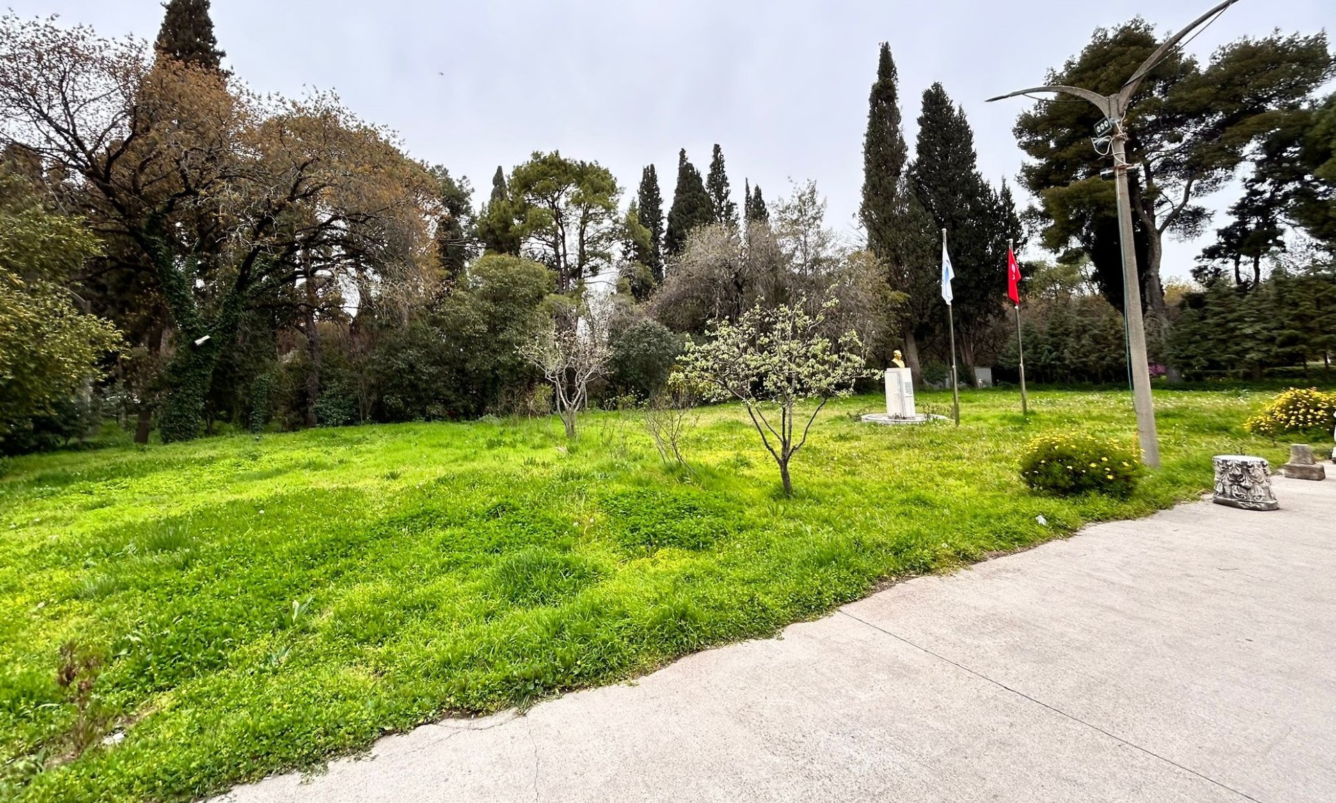 CUMHUR İTTİFAKI ADAYI ÖZTEKİN’DEN  BUCA’YA İKİNCİ HASANAĞA BAHÇESİ SÖZÜ