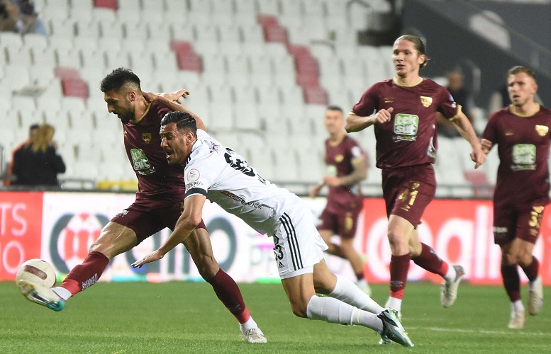 Altay evinde hezimete uğradı! Tam 6 gol yedi