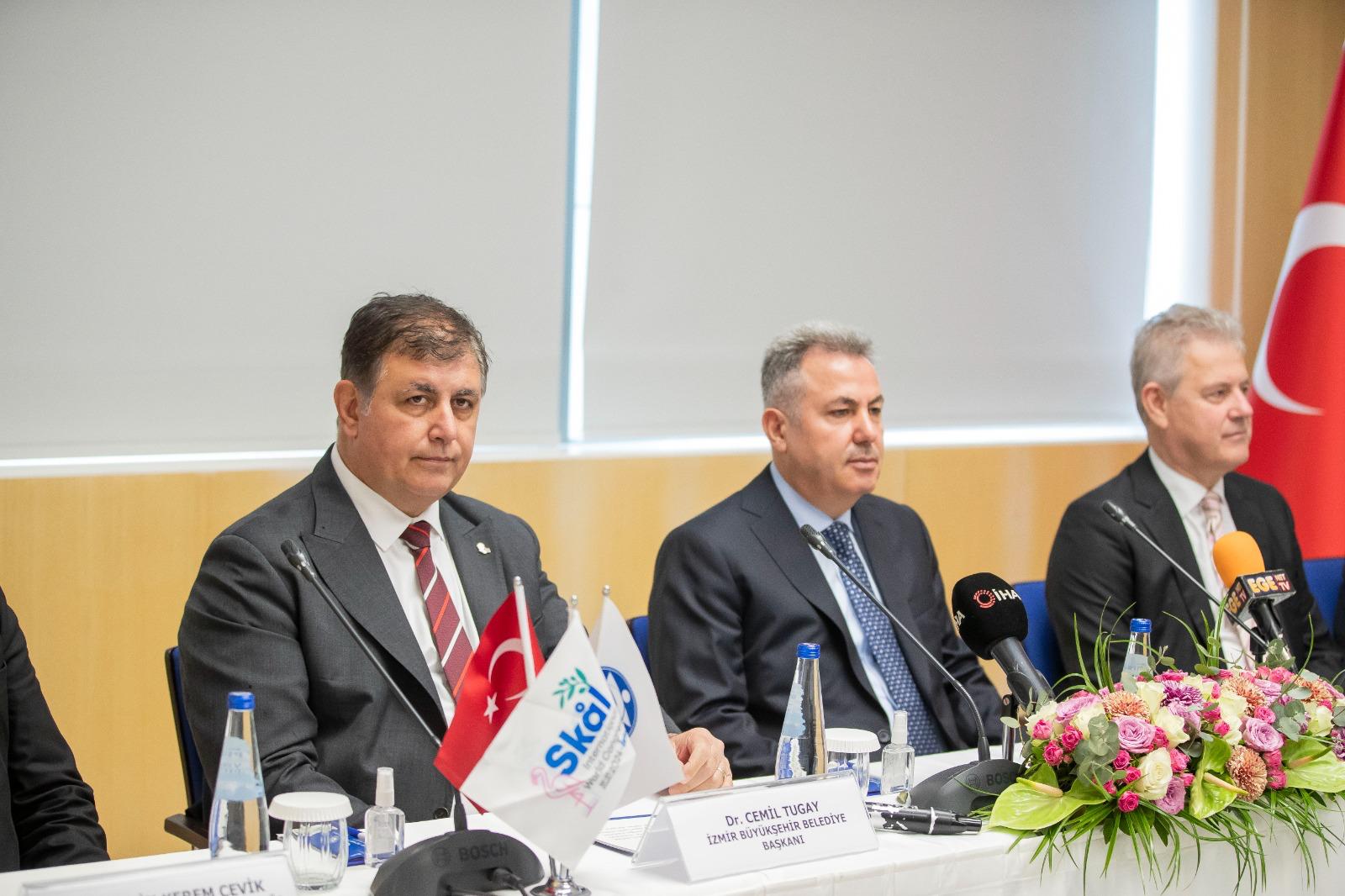 Başkan Tugay: "İzmir turizmde sıçrama yaşaması gereken bir dönemde"