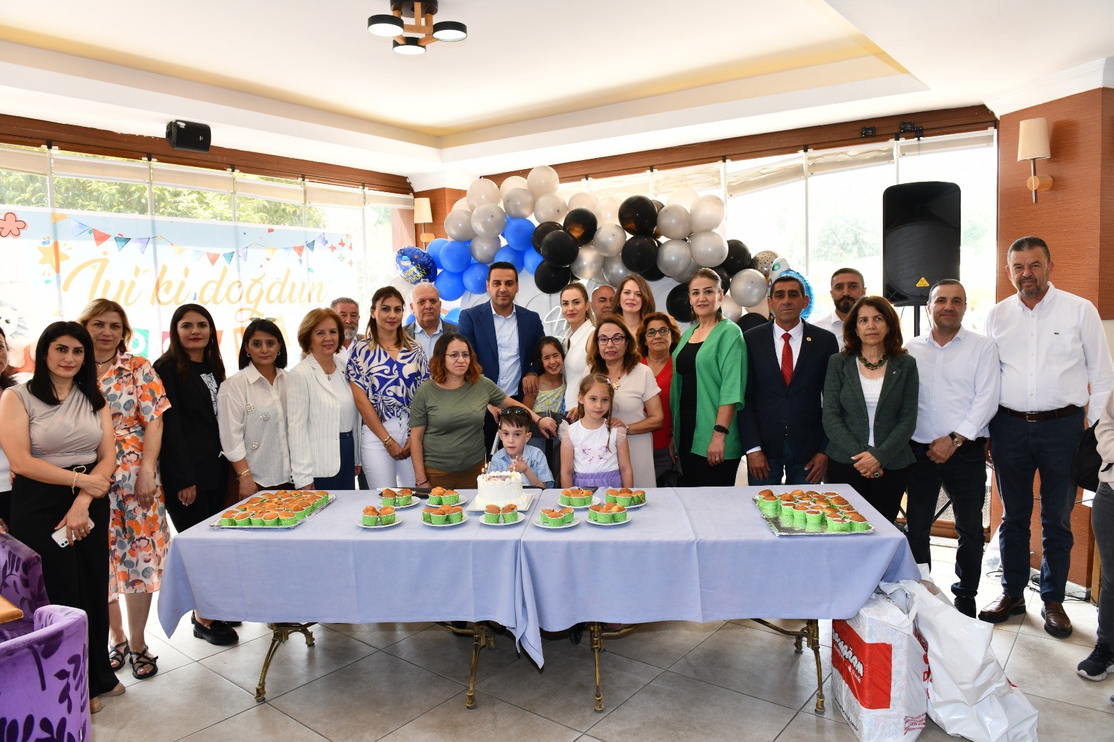 Çiğli'de Başkan Yıldız'dan SMA hastası Doruk'a doğum günü sürprizi