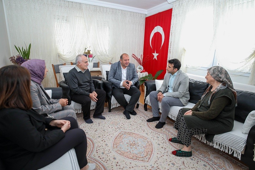 Başkan Çiçek Anneleri Unutmadı