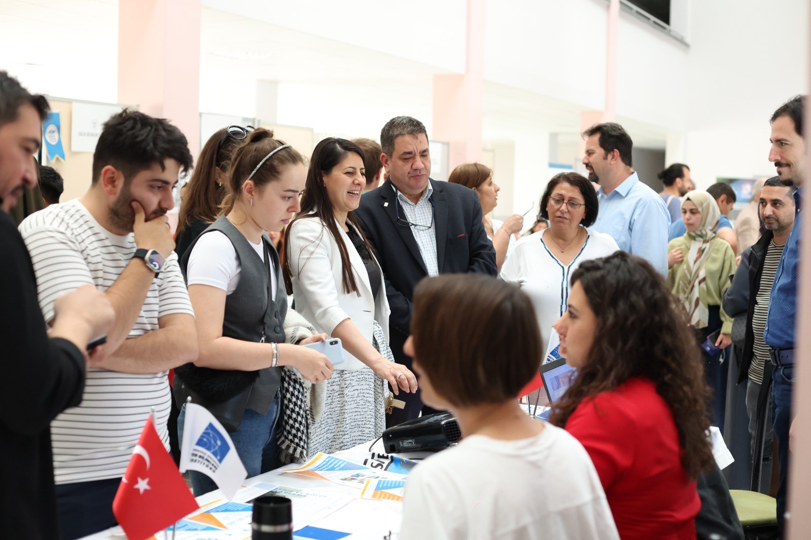 DEÜ'DEN LİSANSÜSTÜ TANITIM ATAĞI