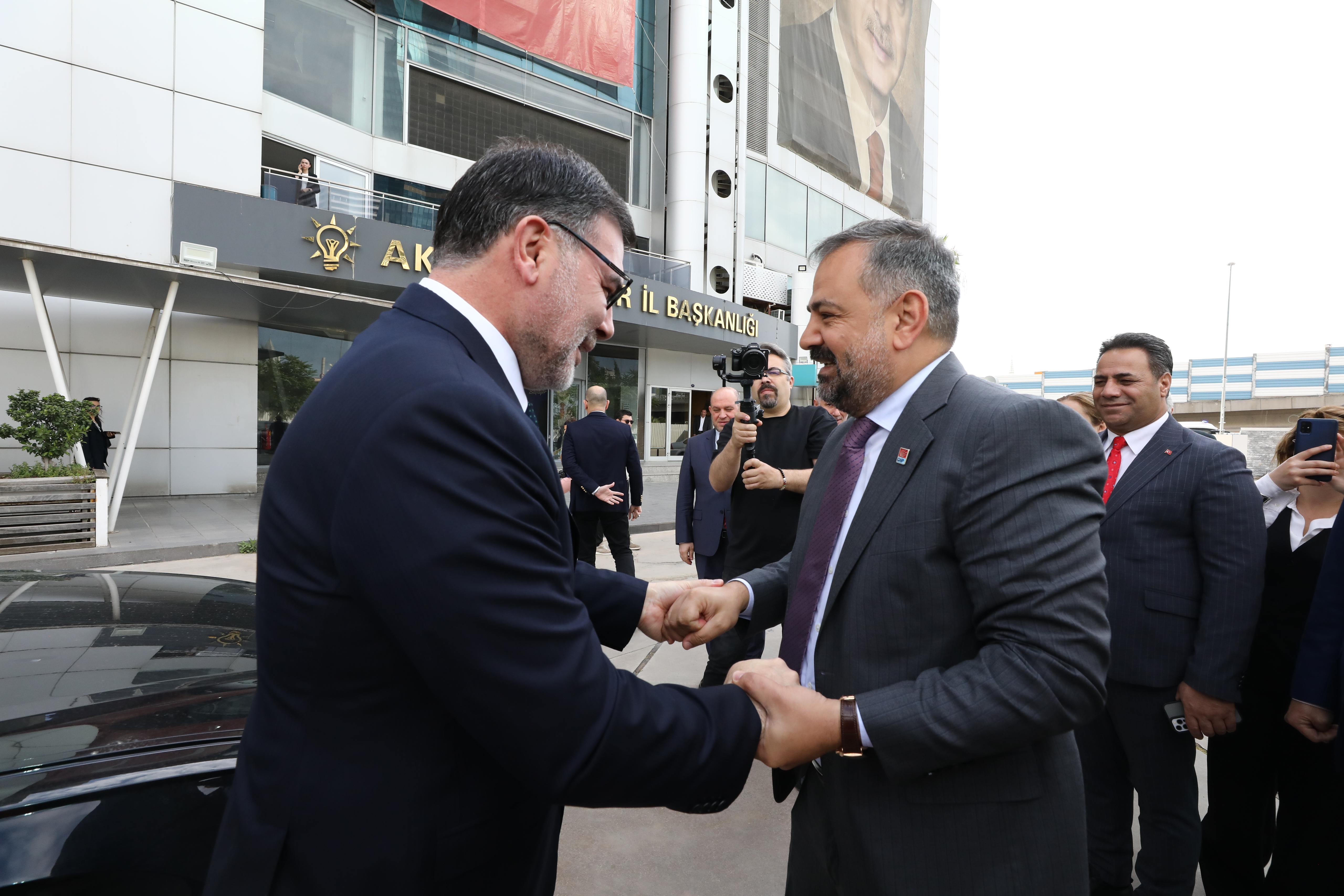 Başkan Tugay'dan AK Parti ve İYİ Parti'ye ziyaret