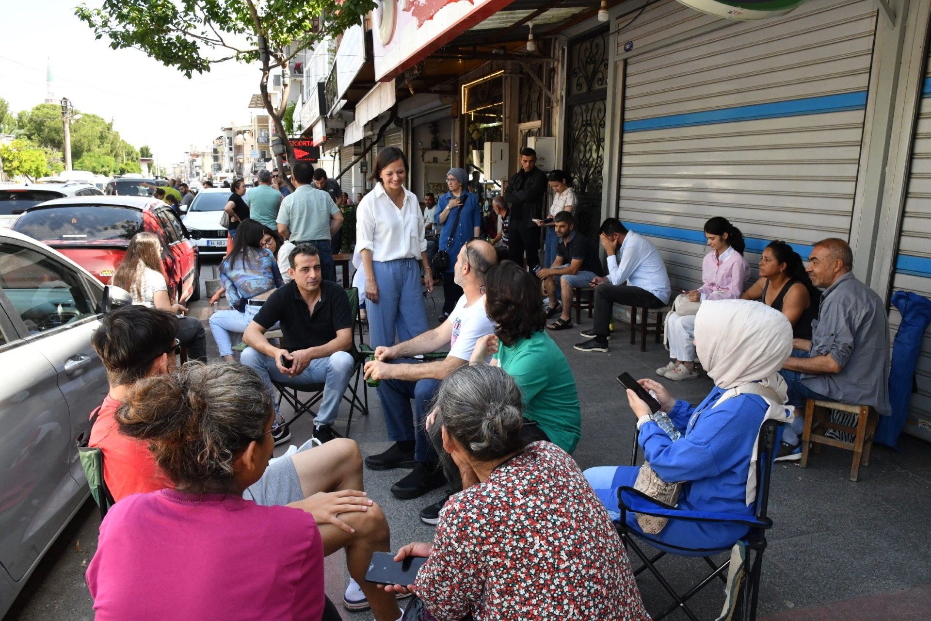 Başkan Kınay LGS’de öğrencileri ve ailelerini yalnız bırakmadı