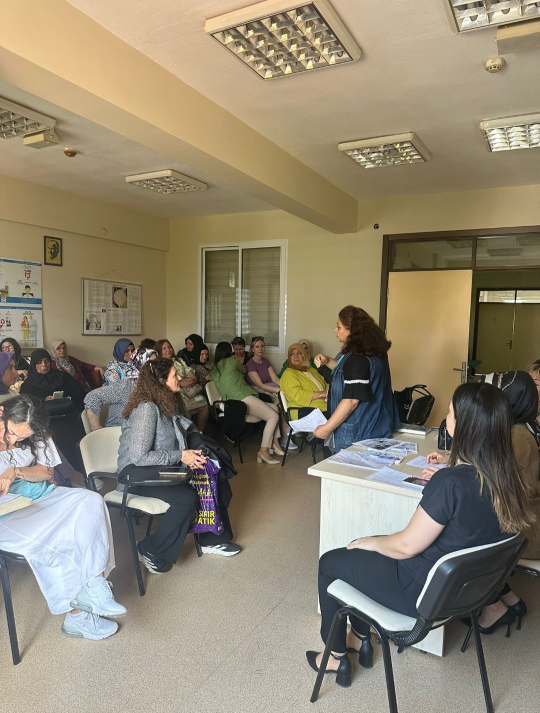 AK Parti Karşıyaka İlçe Kadın Kolları, Kanser Taraması Farkındalık Programıyla Kadın Sağlığını Ön Plana Çıkarıyor