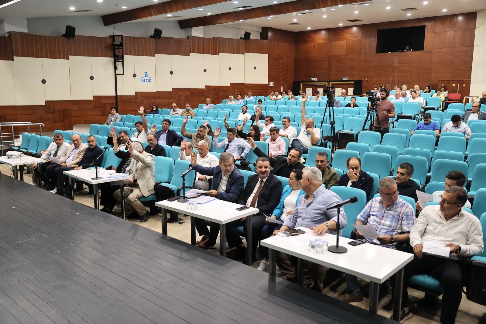 Konak Belediye Meclisi ayın ikinci oturumunu gerçekleştirdi