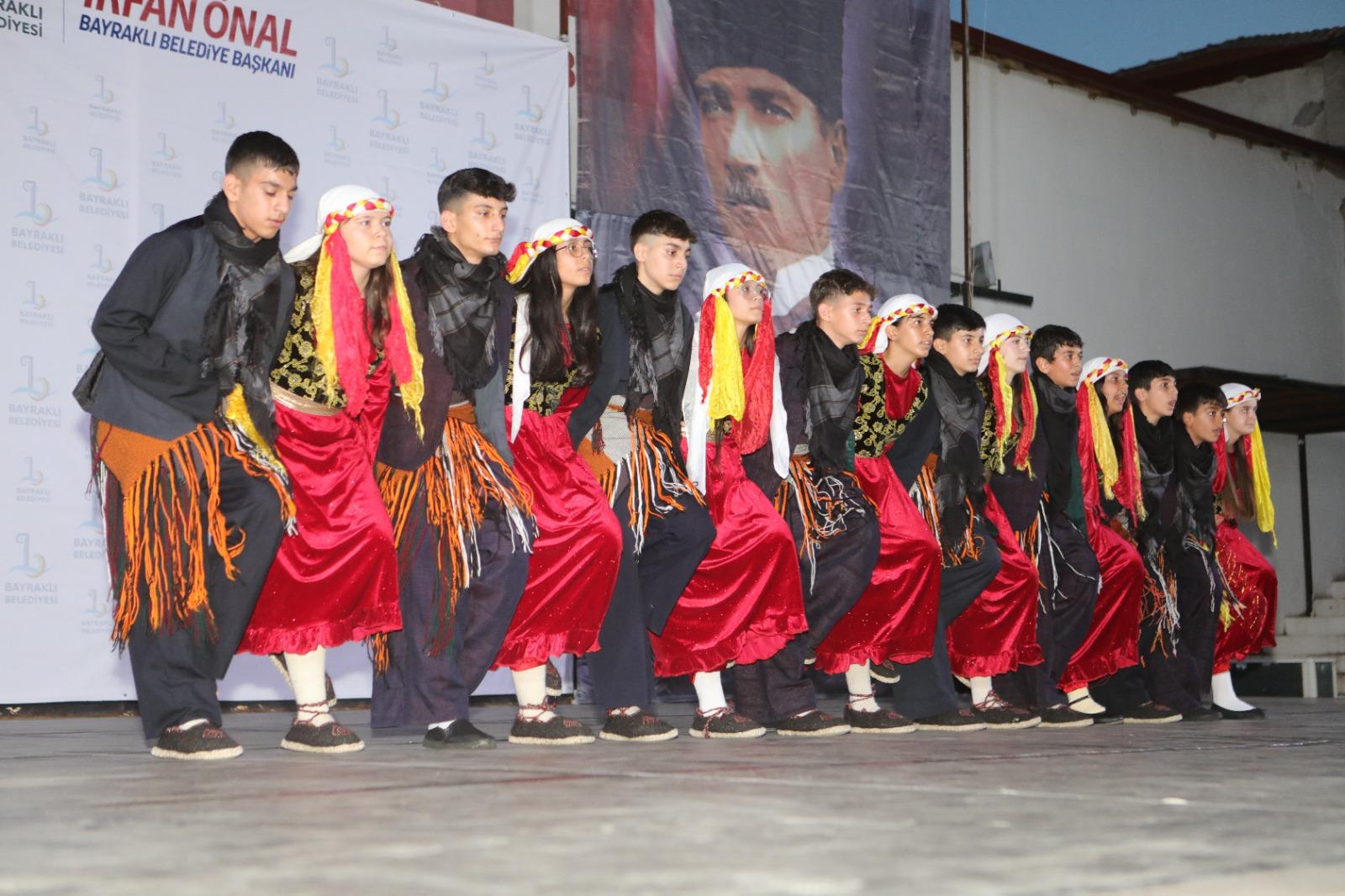 Bayraklı Belediyesinden halk oyunları şöleni