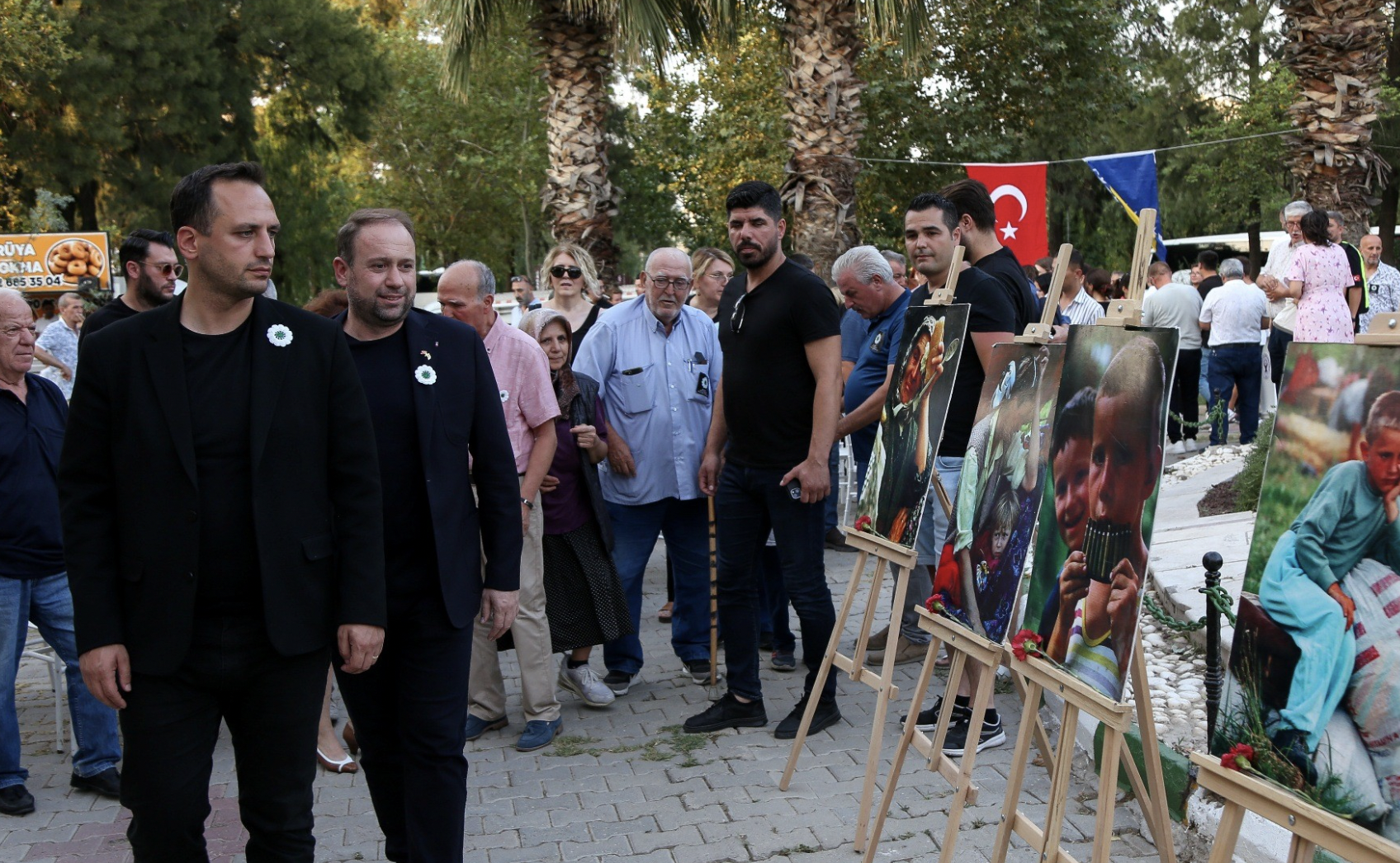 Bornova’da duygu dolu Srebrenica anması