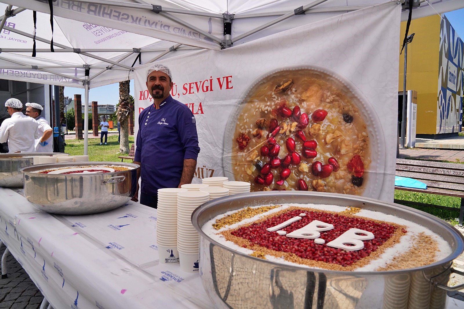 İzmir'de Muharrem ayı bereketi