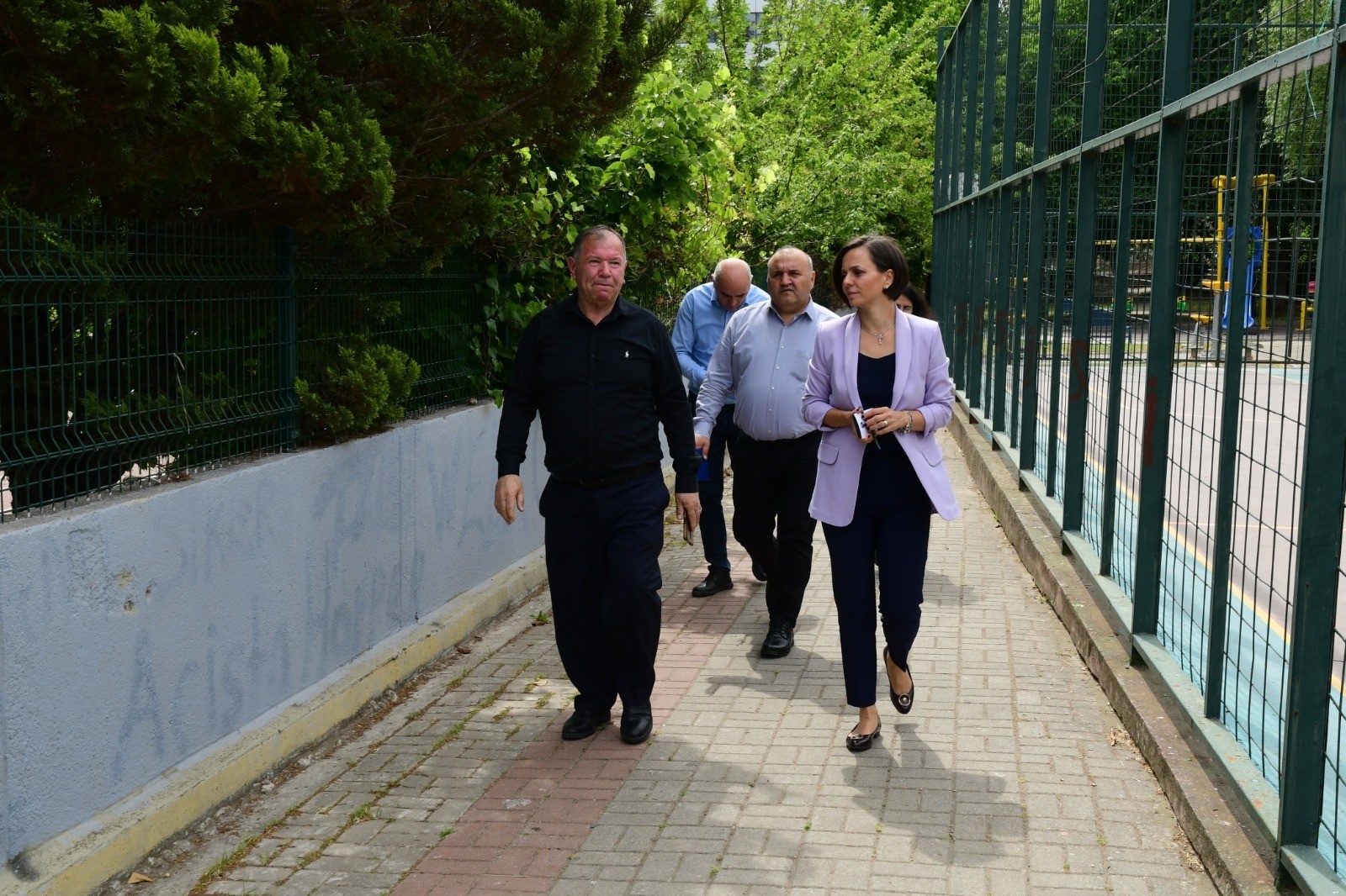 Başkan Kınay 100 günde 58 mahalleyi sokak sokak dolaştı