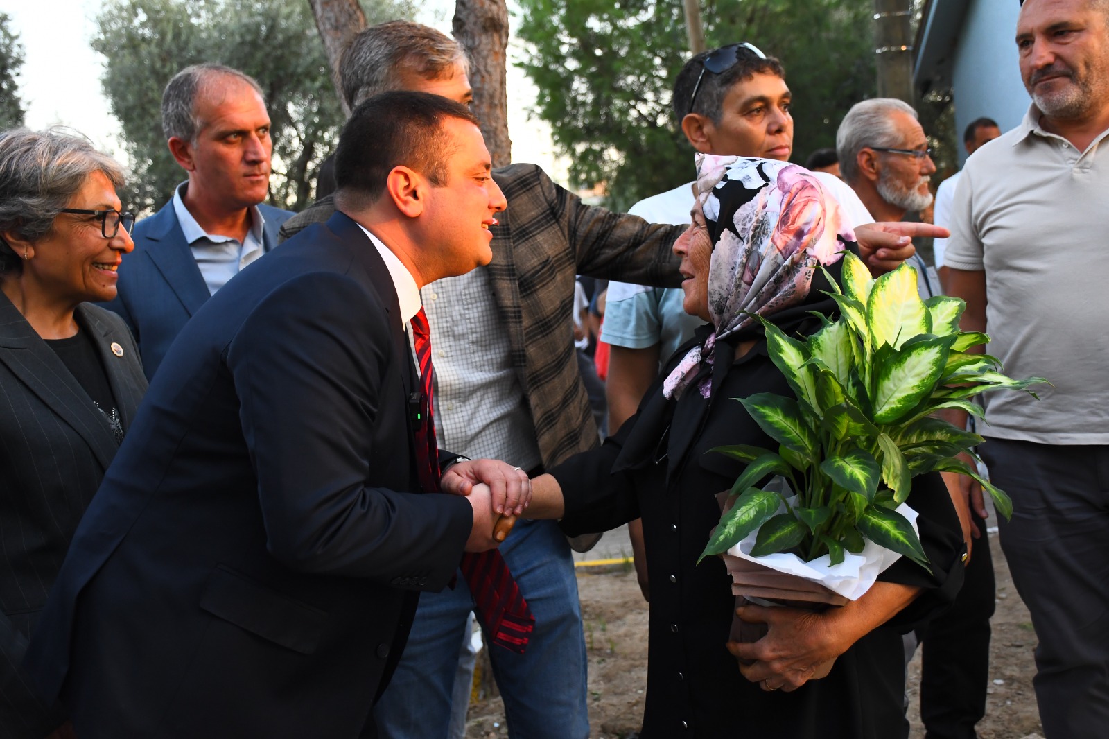 Torbalı Belediyesi'nden Şehitler Mahallesi'ne Yeni Sosyal Alan