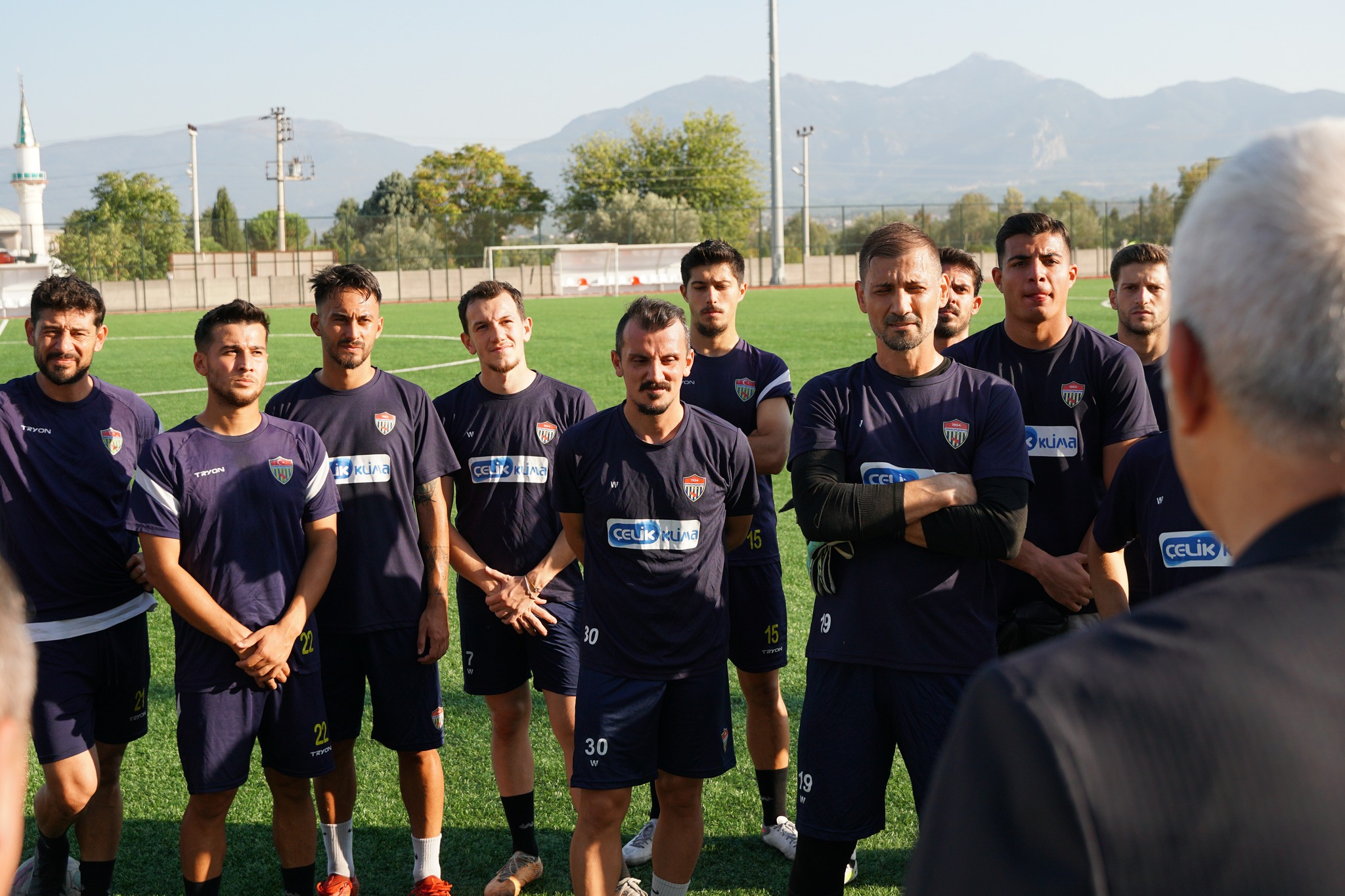 BAŞKAN TÜRKMEN’DEN KEMALPAŞASPOR’A ZİYARET