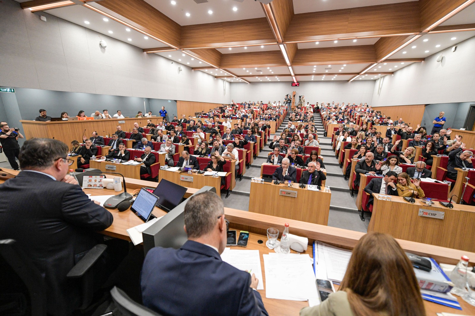 Başkan Tugay Karşıyaka Stadı hakkında: “Karşıyaka’nın hakkını istiyoruz”