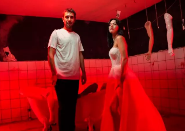 Hazal Subaşı ve Ulaş Tuna Astepe'nin fotoğrafına tepki yağdı