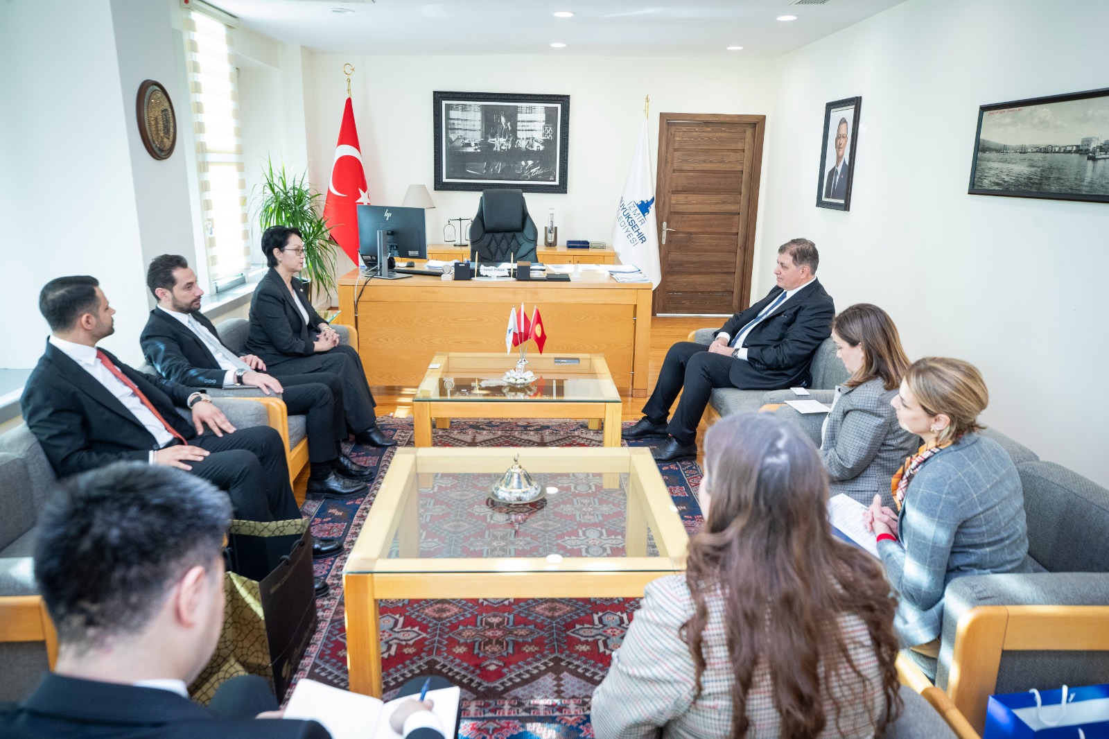 İzmir Kırgızistan ile daha yakın ilişkiler kuracak