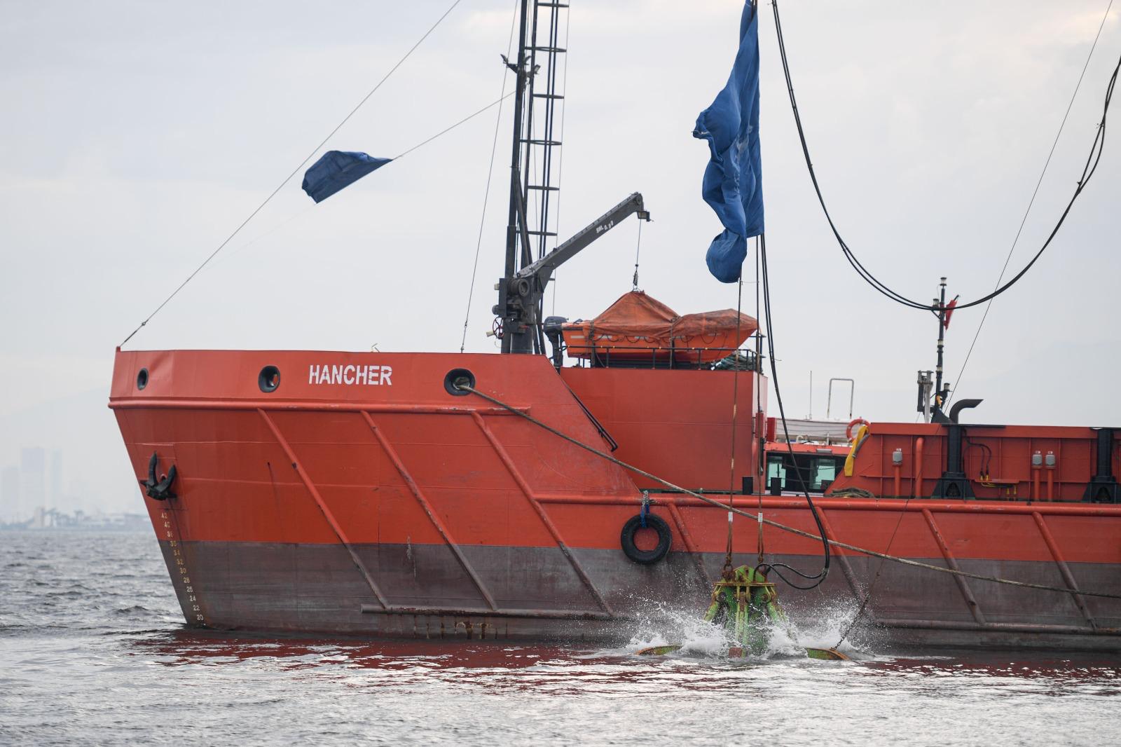 Temiz Körfez için dev adım Başkan Tugay Körfez’de tarama çalışmalarını başlattı