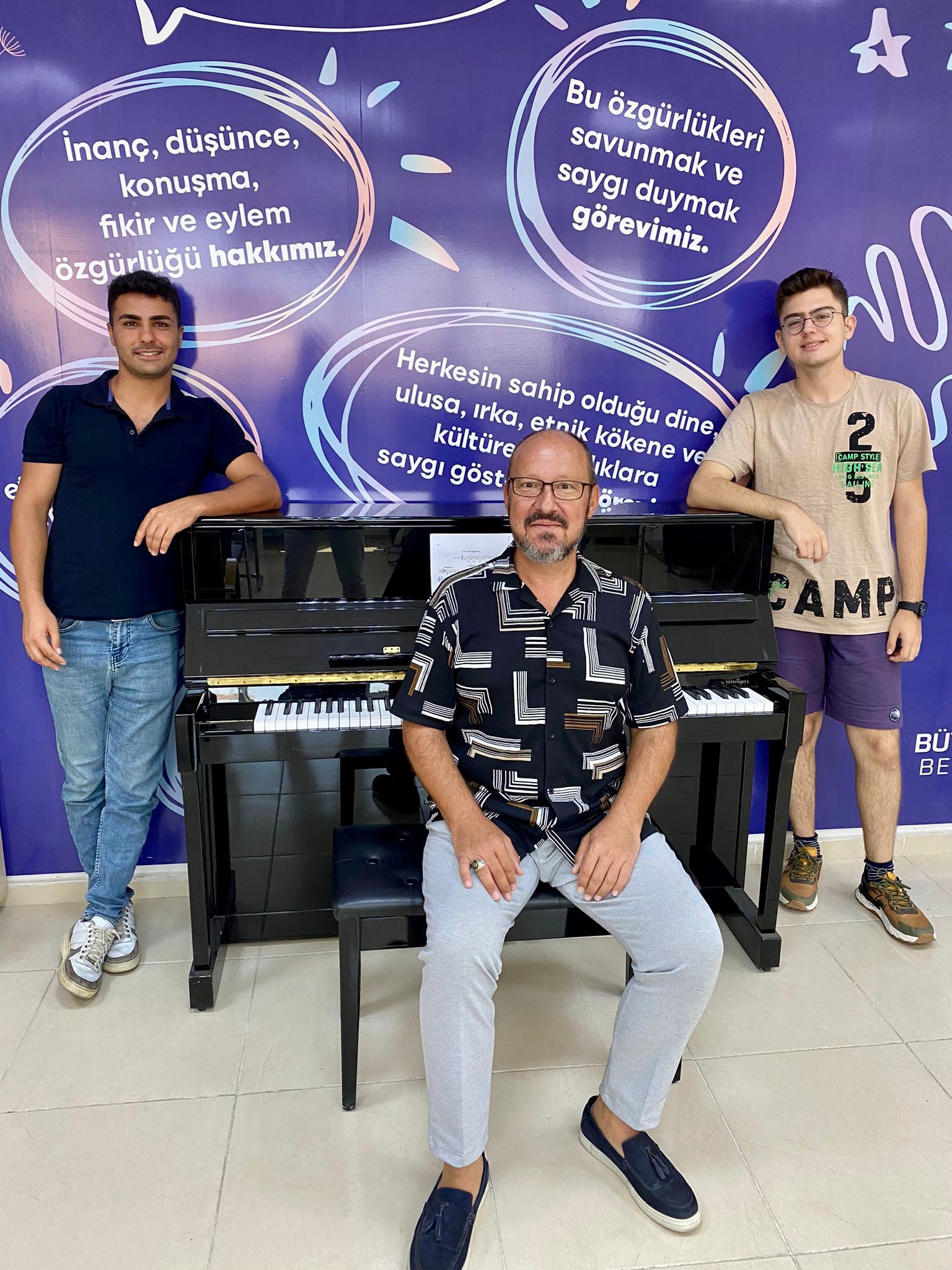 İzmir Büyükşehir Belediyesi yetenekli gençleri konservatuvar sınavlarına hazırlıyor