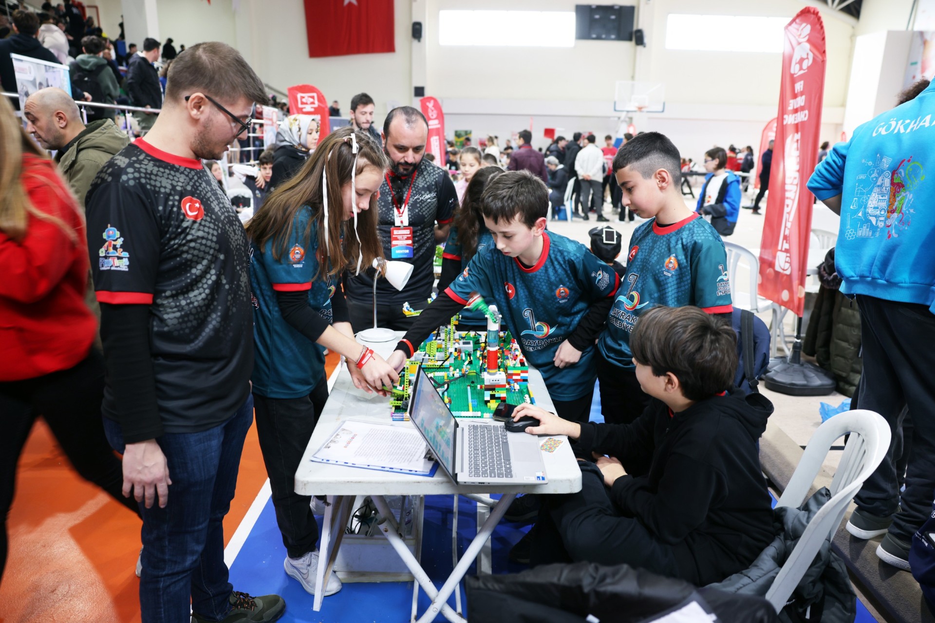 Ege’nin şampiyonu ‘Bayraklı Rangers ‘