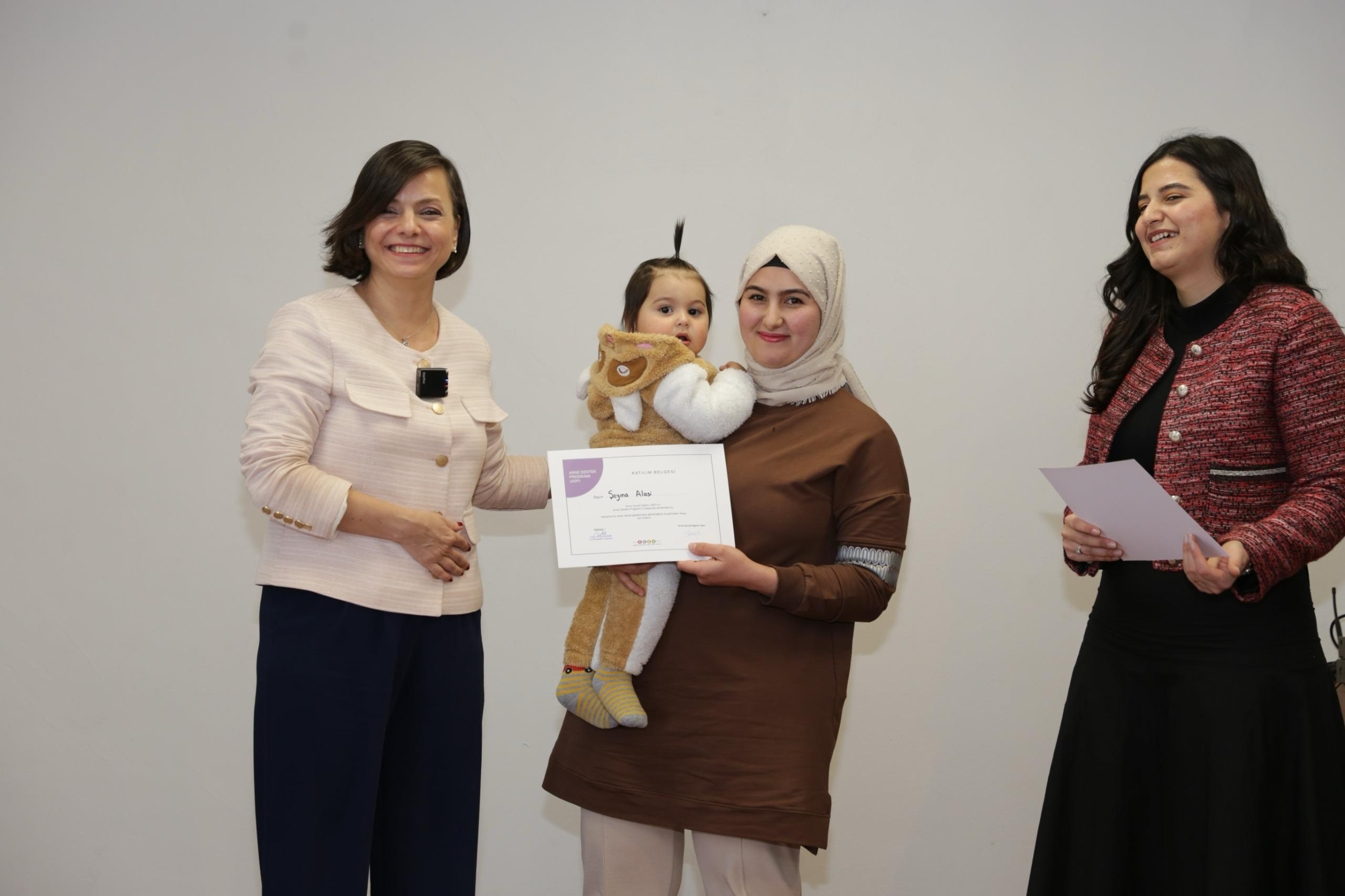 Karabağlar’da annelere farkındalık eğitimi