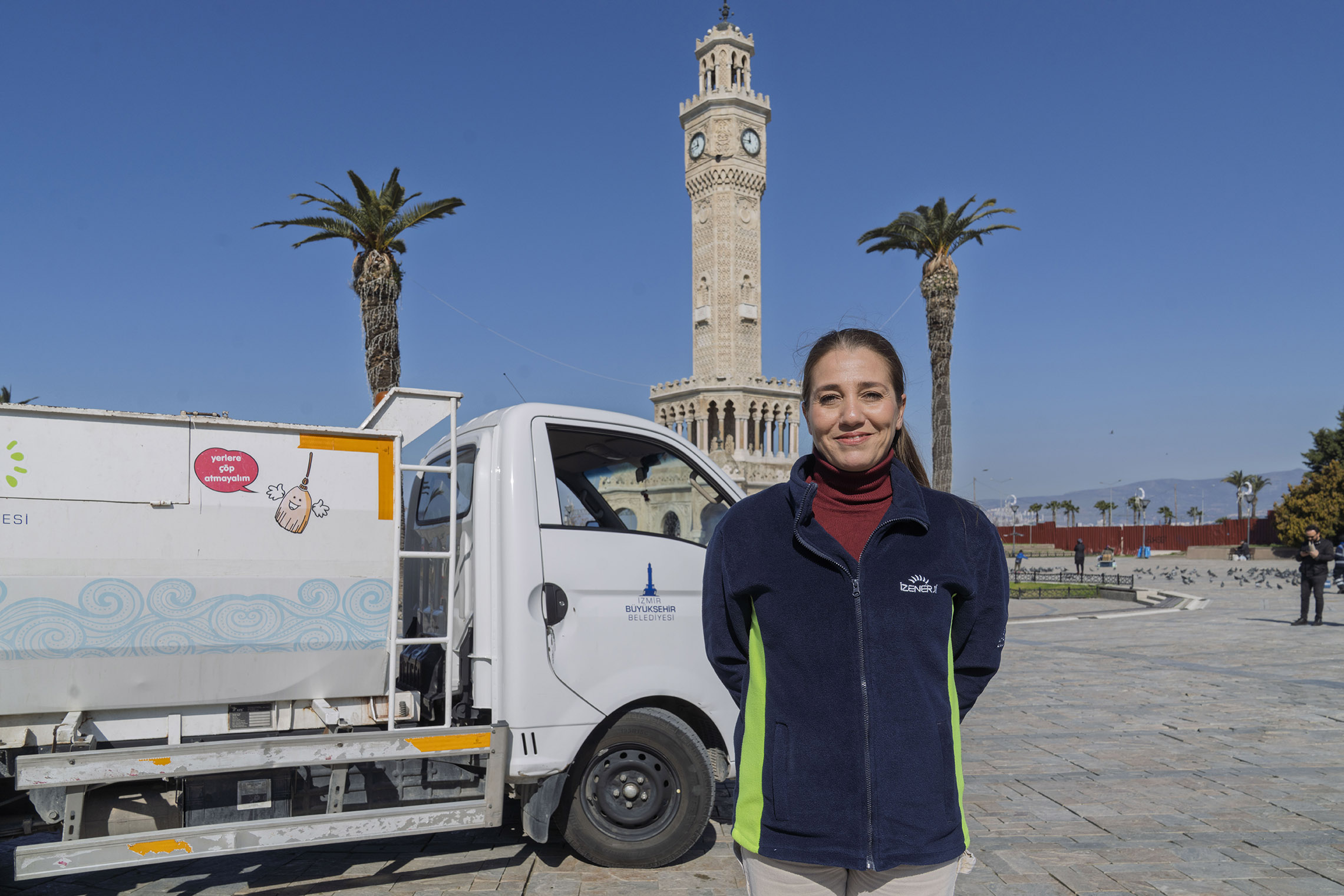 İzmir’de kadın emeği kenti güzelleştiriyor