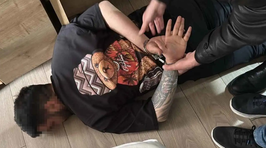 İzmir Valiliğinden Açıklama: Bayraklı'da Taksi Gaspı Şüphelisi Yakalandı