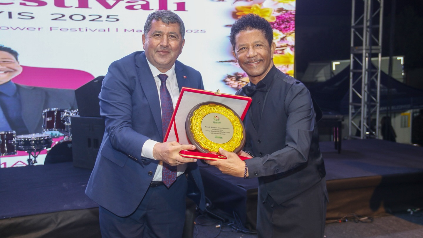 Bayındır 26. Uluslararası Çiçek Festivali’nin ilk Günü Dolu Dolu Geçti