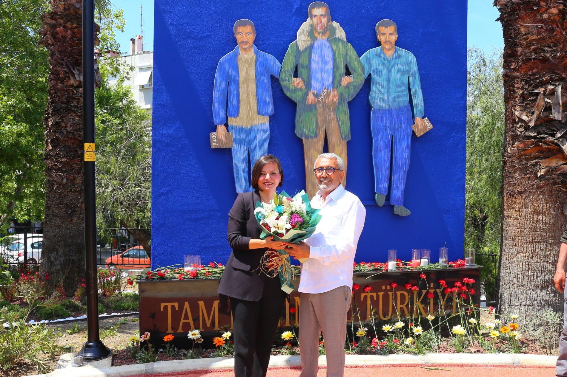 Üç Fidan’ın Adı Karabağlar'da Yaşayacak!