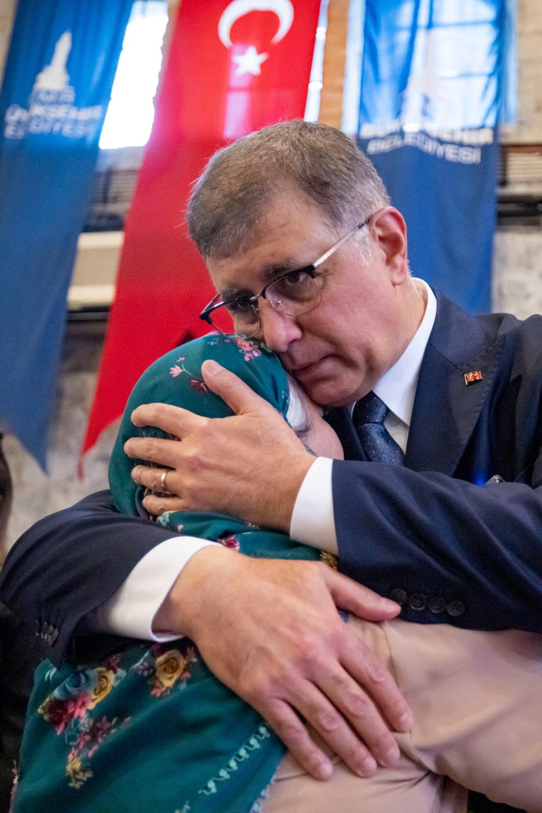 Başkan Tugay şehit anneleri ile bir araya geldi