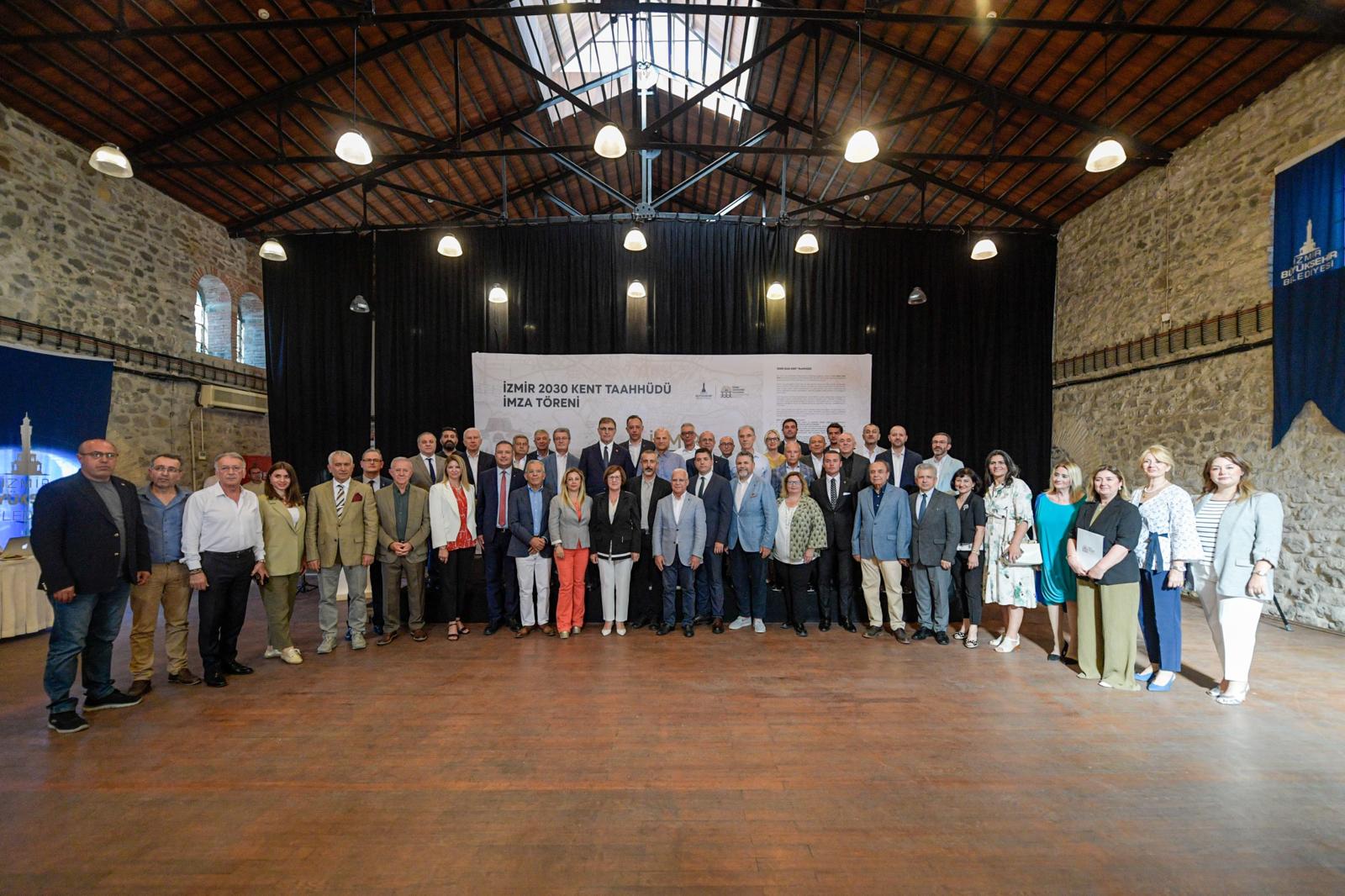 İmzalar İzmir 2030 Kent Taahhüdü için atıldı