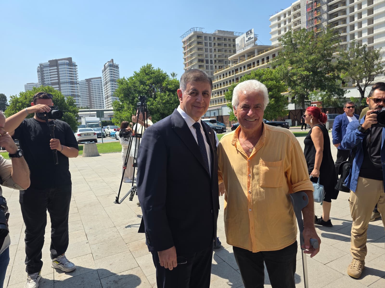 İzmir'de Ses Getirecek Birliktelik!