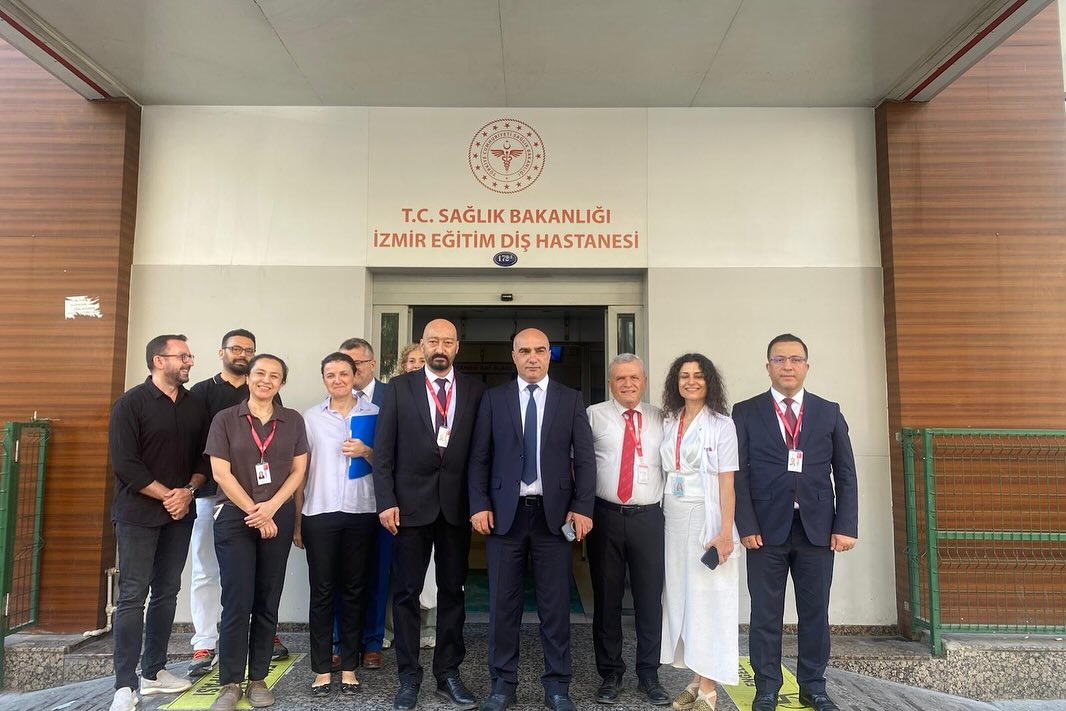 İzmir İl Sağlık Müdürü Ayhan Kul, Eğitim Diş Hastanesi'ni Ziyaret Etti