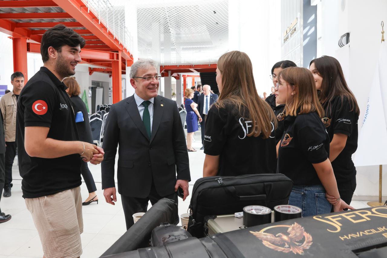 DOKUZ EYLÜL ÜNİVERSİTESİ'NDE ÜNİDES ZİRVESİ