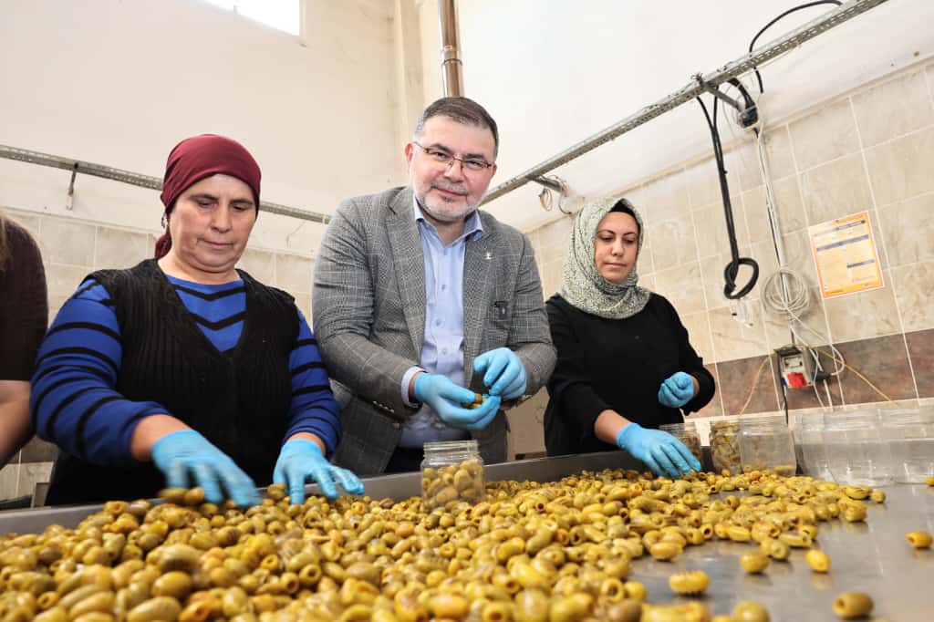 Başkan  Saygılı'dan Kınık çıkarması ve art arda mesajlar!