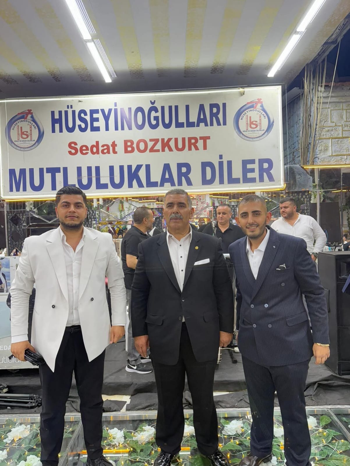 Hüseyinoğulları'nın mutlu günü: Eshat ve Kenancan Bozkurt sünnet oldu
