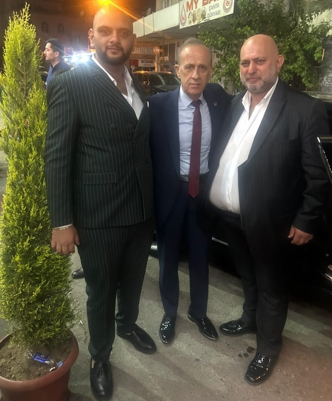 Hüseyinoğulları'nın mutlu günü: Eshat ve Kenancan Bozkurt sünnet oldu